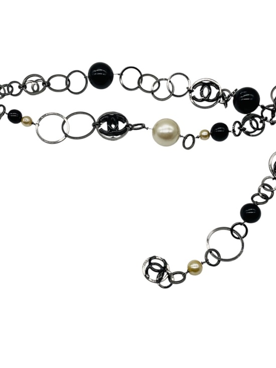 CHANEL GUNMETAL / CREAM / BLACK 2003 CC LOGO PENDANT, IMITATION PEARL, AND LARGE